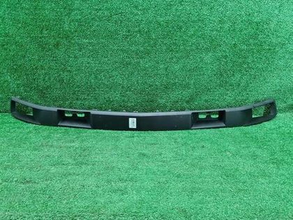 Накладка переднего бампера Chevrolet Tahoe 4 14-21