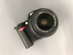 Nikon D7000 + kit 18-55mm 3.5-5.6G VR 5.600 кадров
