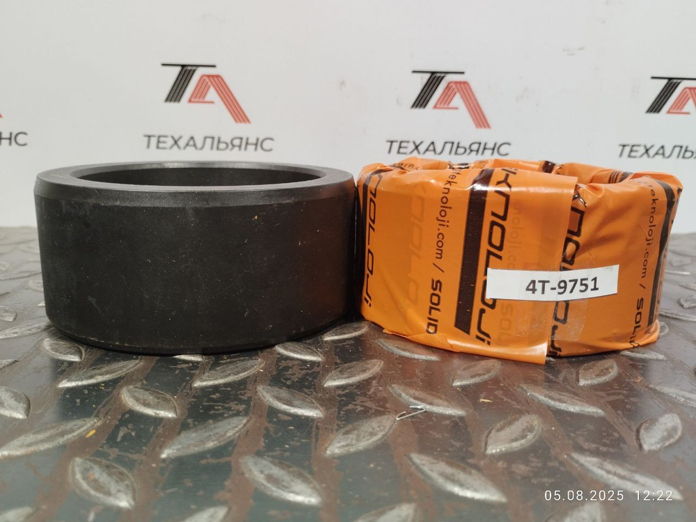 Втулка 4T-9751