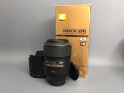 Nikon 105mm 2.8G IF-ED AF-S VR Micro-Nikkor