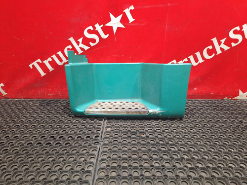 Корпус подножки левый