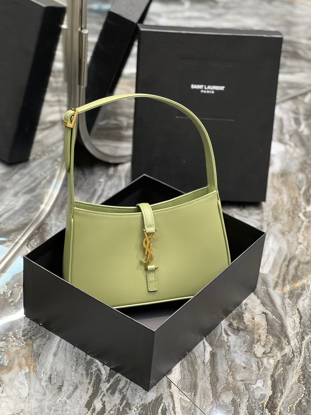 Saint Laurent Le 5 à 7 Hobo Bag