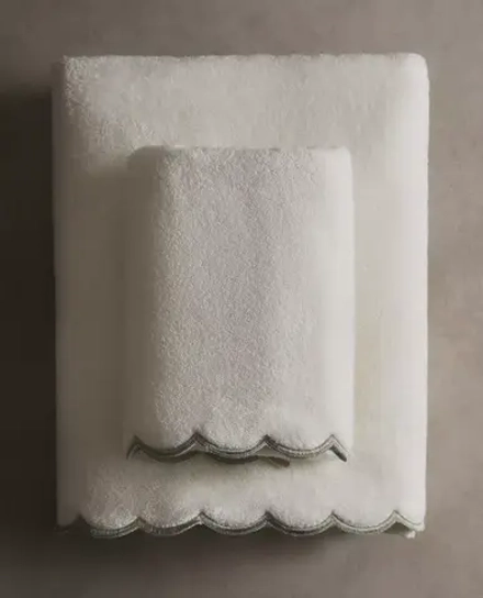 ZARA HOME БАННОЕ ПОЛОТЕНЦЕ С ВОЛНИСТОЙ КРОМКОЙ, ЗЕЛЕНЫЙ