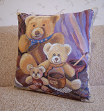 Декоративный гобеленовый чехол Мишки и мед 47х47