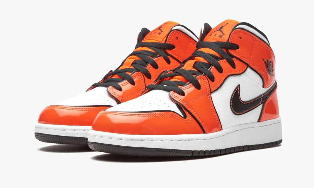 Air Jordan 1 Mid SE GS "Turf Orange"