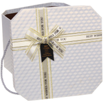 Коробка подарочная «Близкому человеку» 21*21*16 см, белый