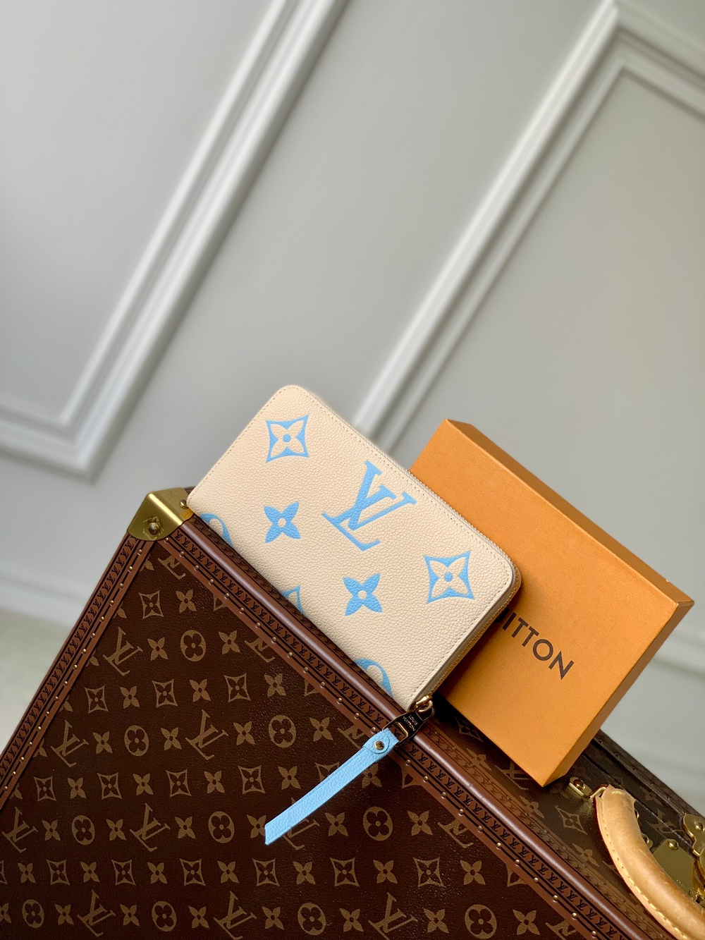Louis Vuitton Zippy Wallet