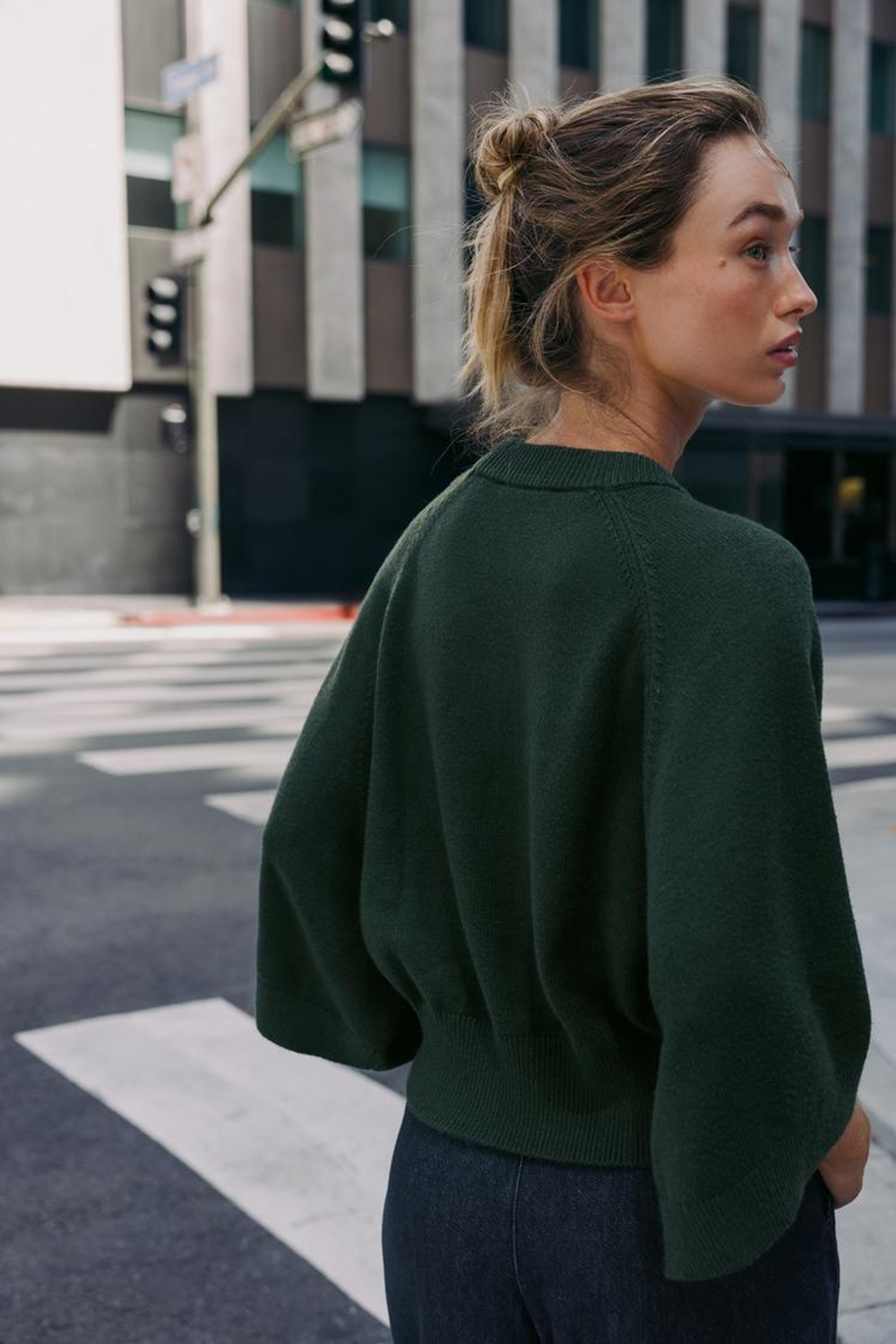 ZARA СВИТЕР С ШИРОКИМИ РУКАВАМИ, ТЕМНО-ЗЕЛЕНЫЙ