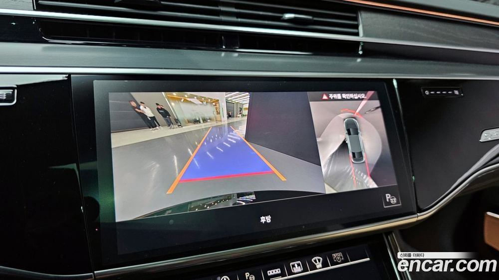 Audi A8 (D5) 60 TFSI Quattro LWB (12.2021)