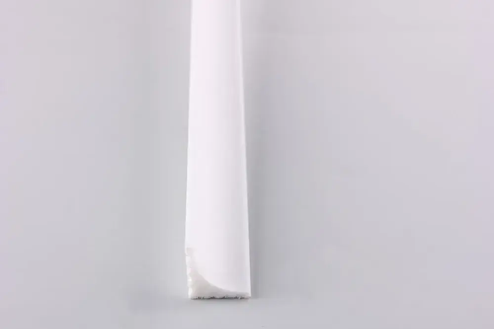 Карниз 20х20х2000мм. Экополимер потолочный плинтус Cosca KX021