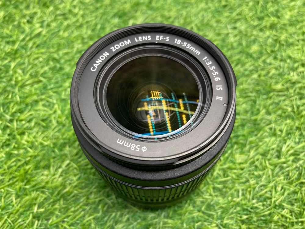 Canon 550D kit 18-55mm 3.5-5.6 IS II 21.000 кадров