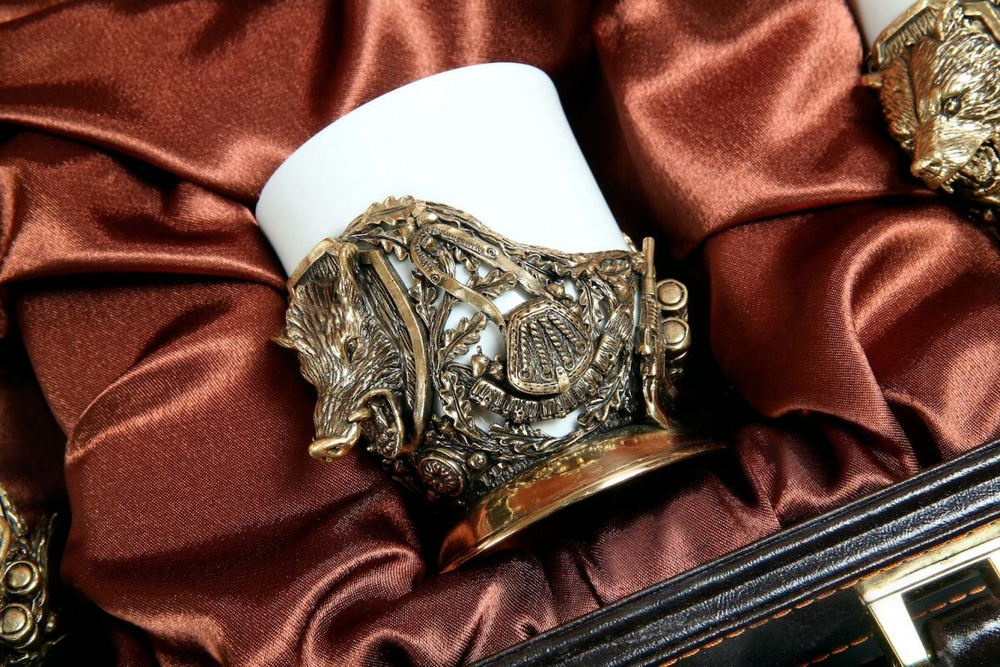 Набор чашек для кофе Трофейный" 6 шт. в подарочном кейсе с художественным оформлением