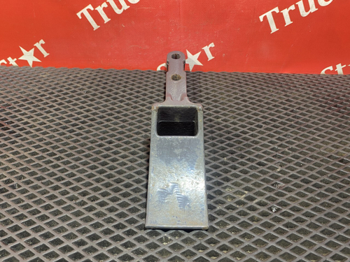 Кронштейн крепления ресивера