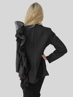 Пиджак eVe свободный на две пуговицы с воланами