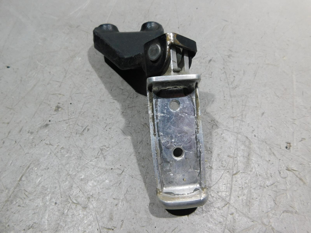 Подножка водительская левая Yamaha V-Max 1200 022872