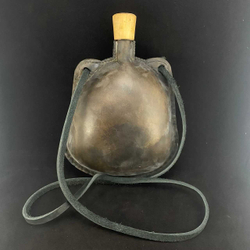 Фляга кожаная большая (1.35л)