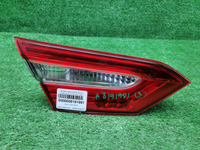 Фонарь левый внутр Toyota Camry XV70 17-нв галоген