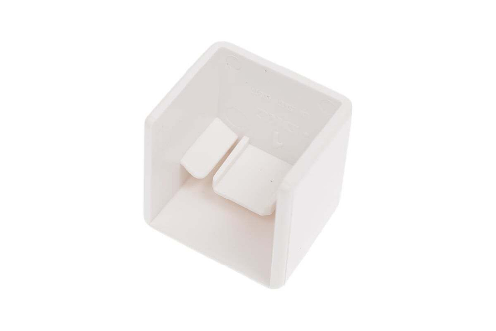 LM 15x17 Заглушка DKC