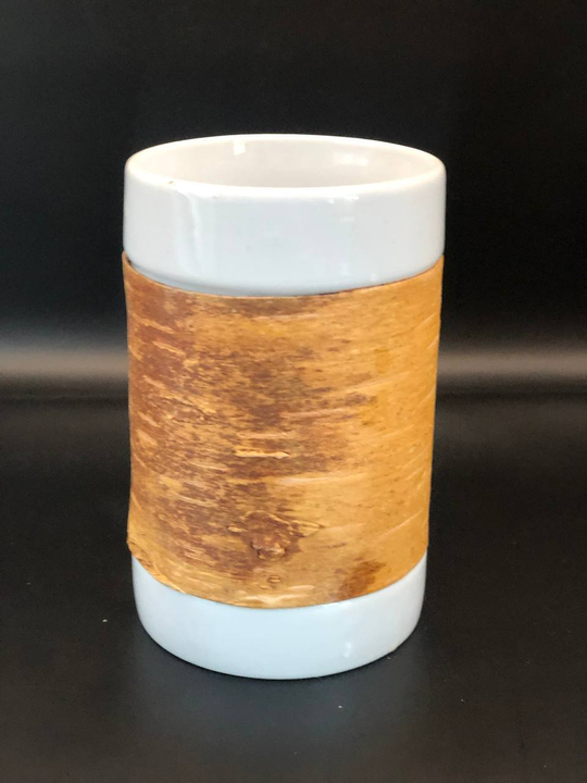 Кружка большая фарфоровая без ручки с берестой. Коллекция Log (Бревно)
