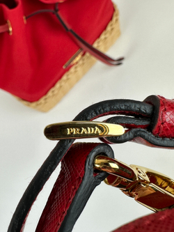 Сумка Prada Bucket Bag in Wicker and Canvas