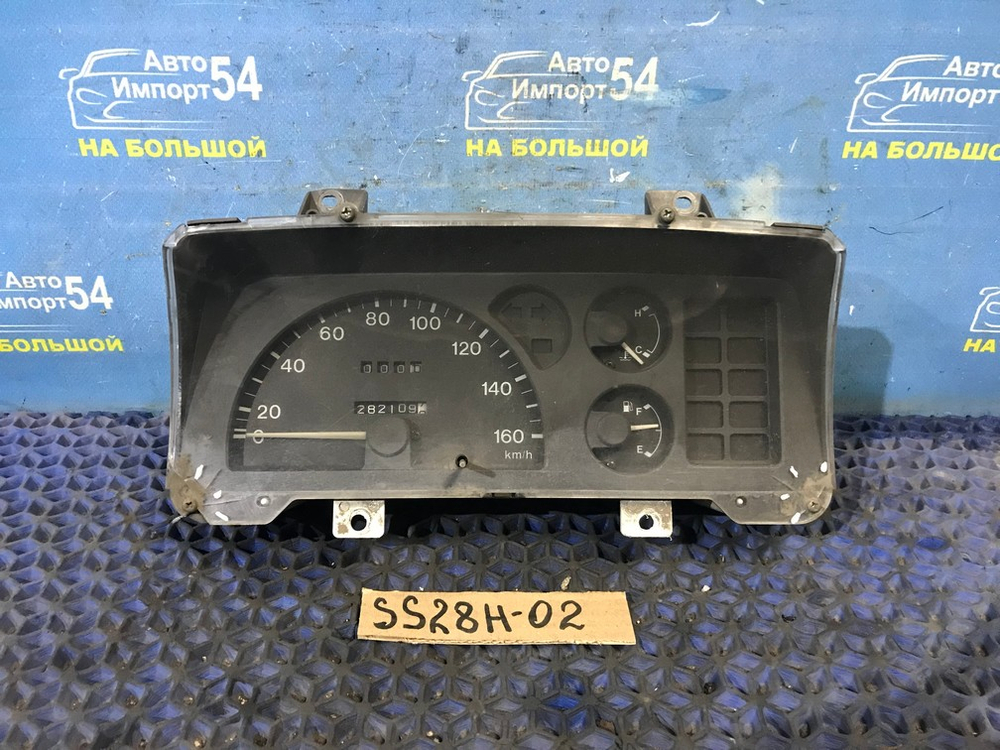 Щиток приборов MAZDA BONGO 1998