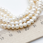 Жемчуг, размер около 5,8*4,8 мм, цена за 36-37 шт (1/2 нити)