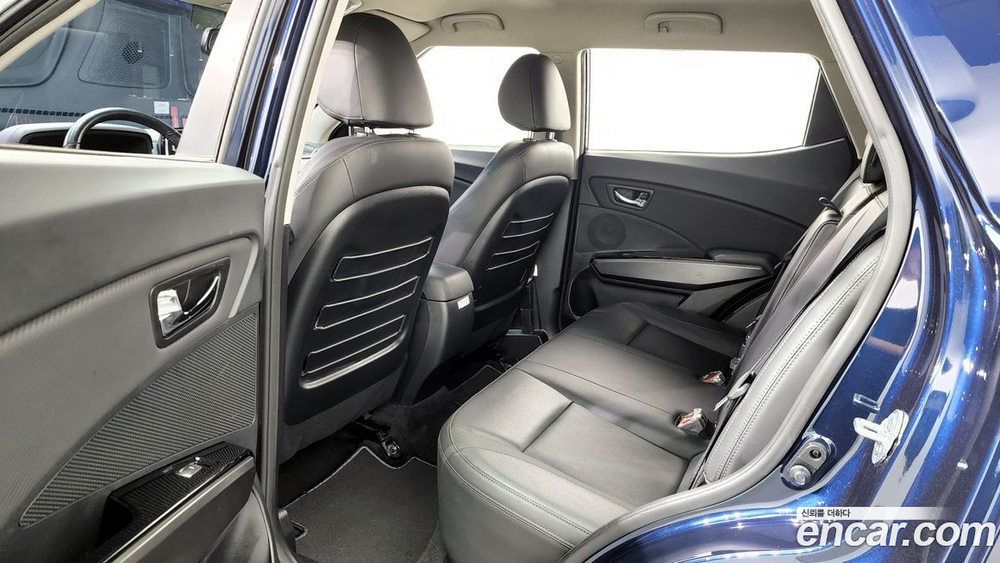 KG Mobility (Ssangyong) Very New Tivoli Дизель 1.6 2WD (03.2020)