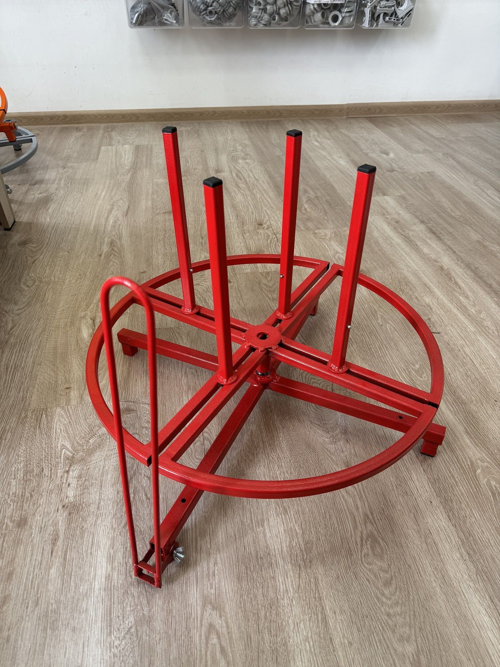 Устройство для размотки электрического кабеля с бухты D50, ударопрочная конструкция