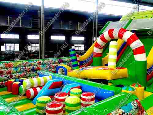 Надувная горка "Яркий спуск"