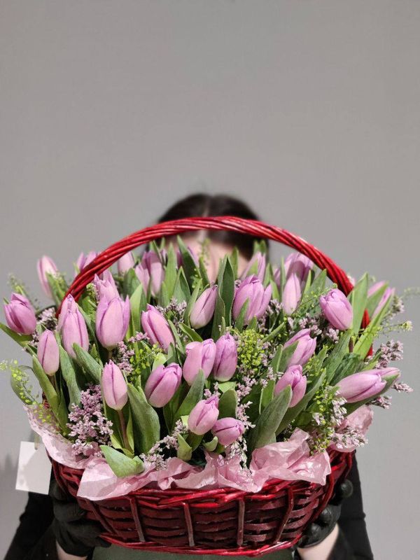 Корзина с цветами "Лавандовое поле"