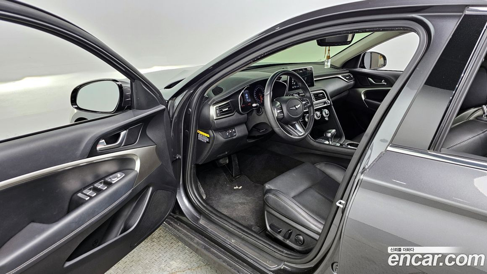 Genesis G70 2.0T (12.2019)