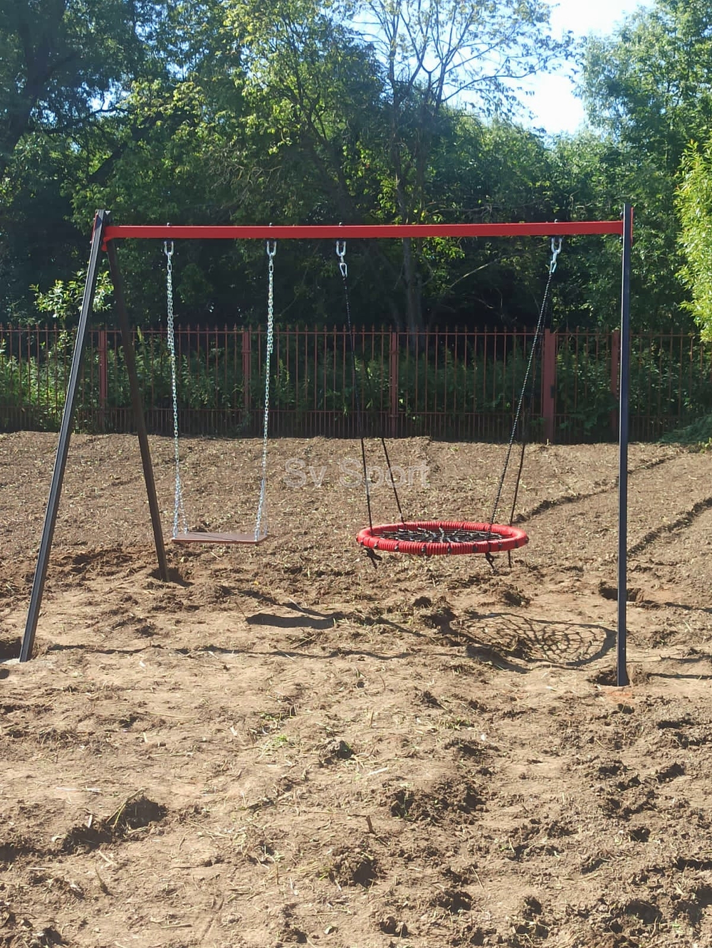 Монтаж уличных качелей Sv Sport