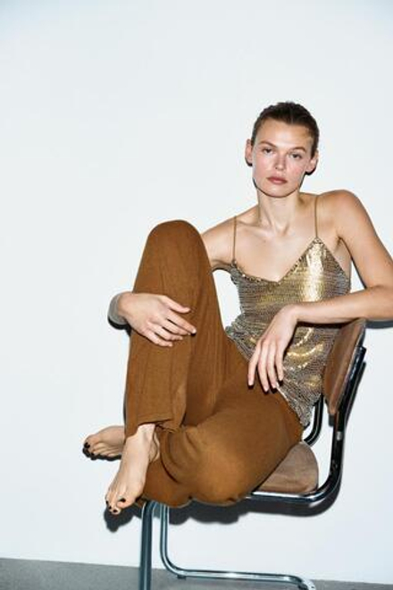 ZARA ТОП НА БРЕТЕЛЯХ С ПАЙЕТКАМИ И БУСИНАМИ, ЗОЛОТИСТЫЙ
