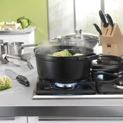 STAUB Чугунная кастрюля Cocotte 28см 5,8л черная (сорт II)