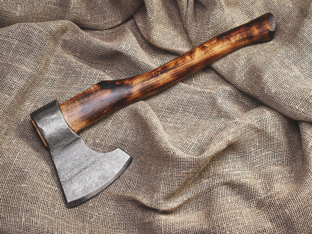 Топор "Дорожный", рукоять комель берёзы (обжиг)