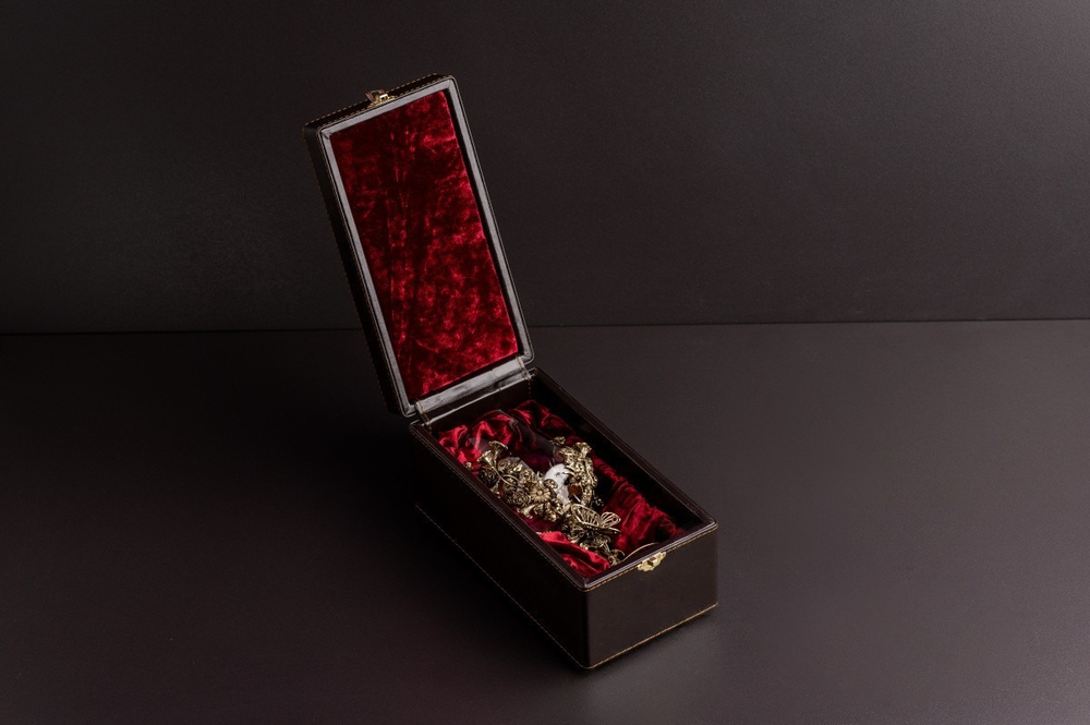 Бокал для вина "Цветочная фантазия" в подарочном футляре