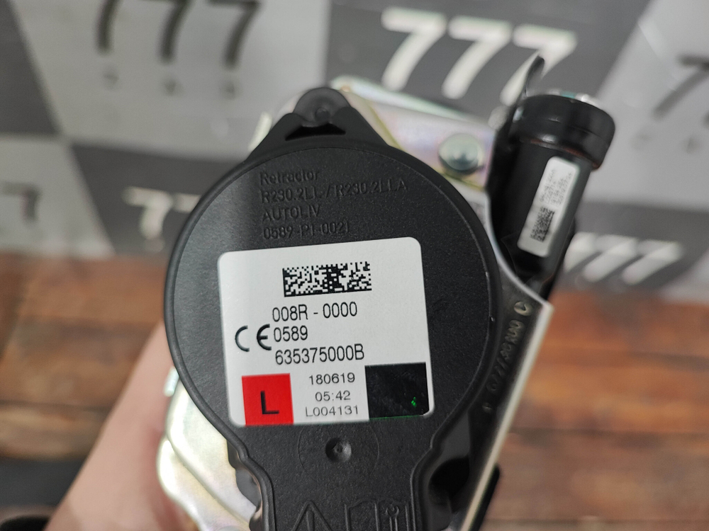 Ремень передний левый Mercedes C-Class (W205) 14-23 Б/У Оригинал A2058603985