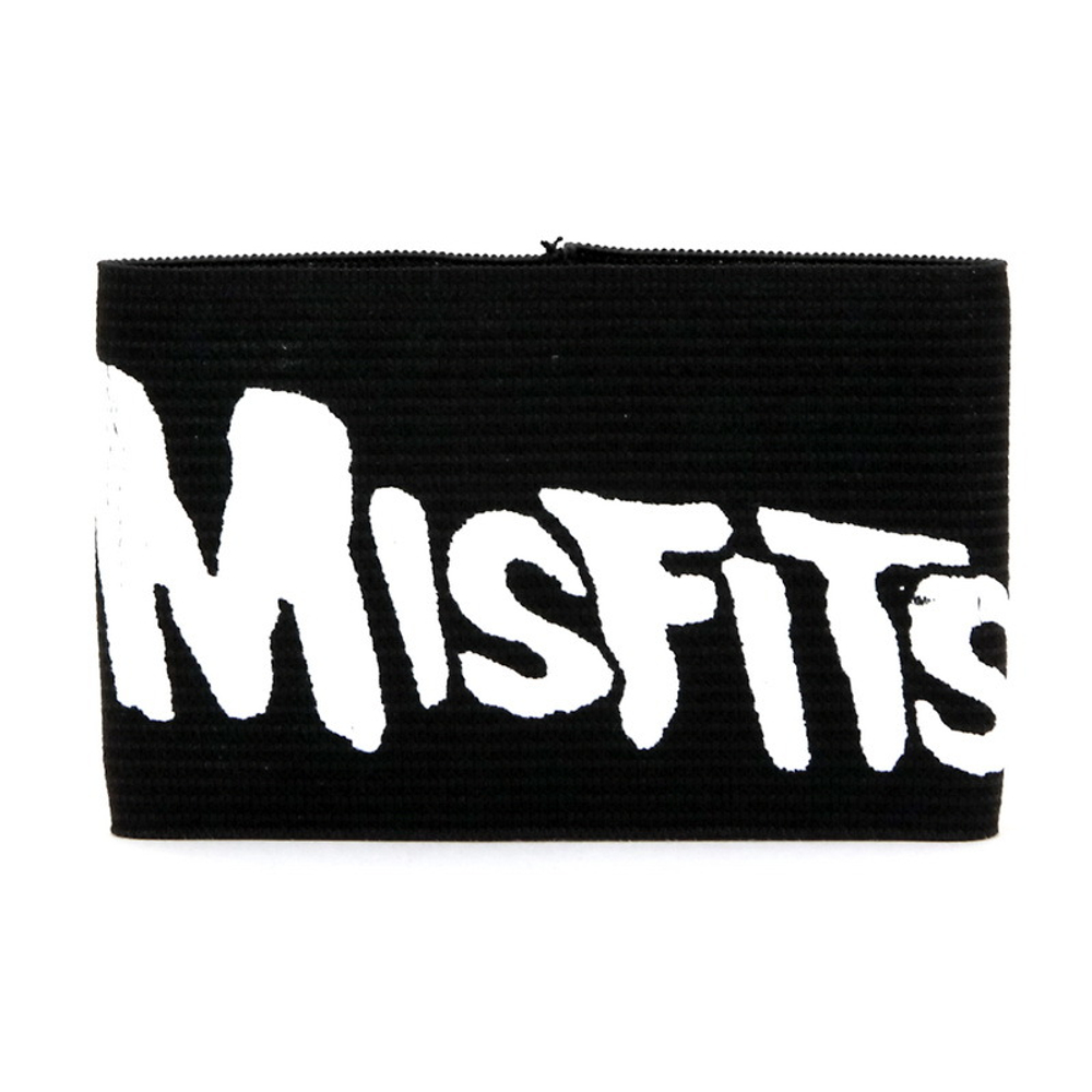 Напульсник Misfits ( белые буквы + черепушки )