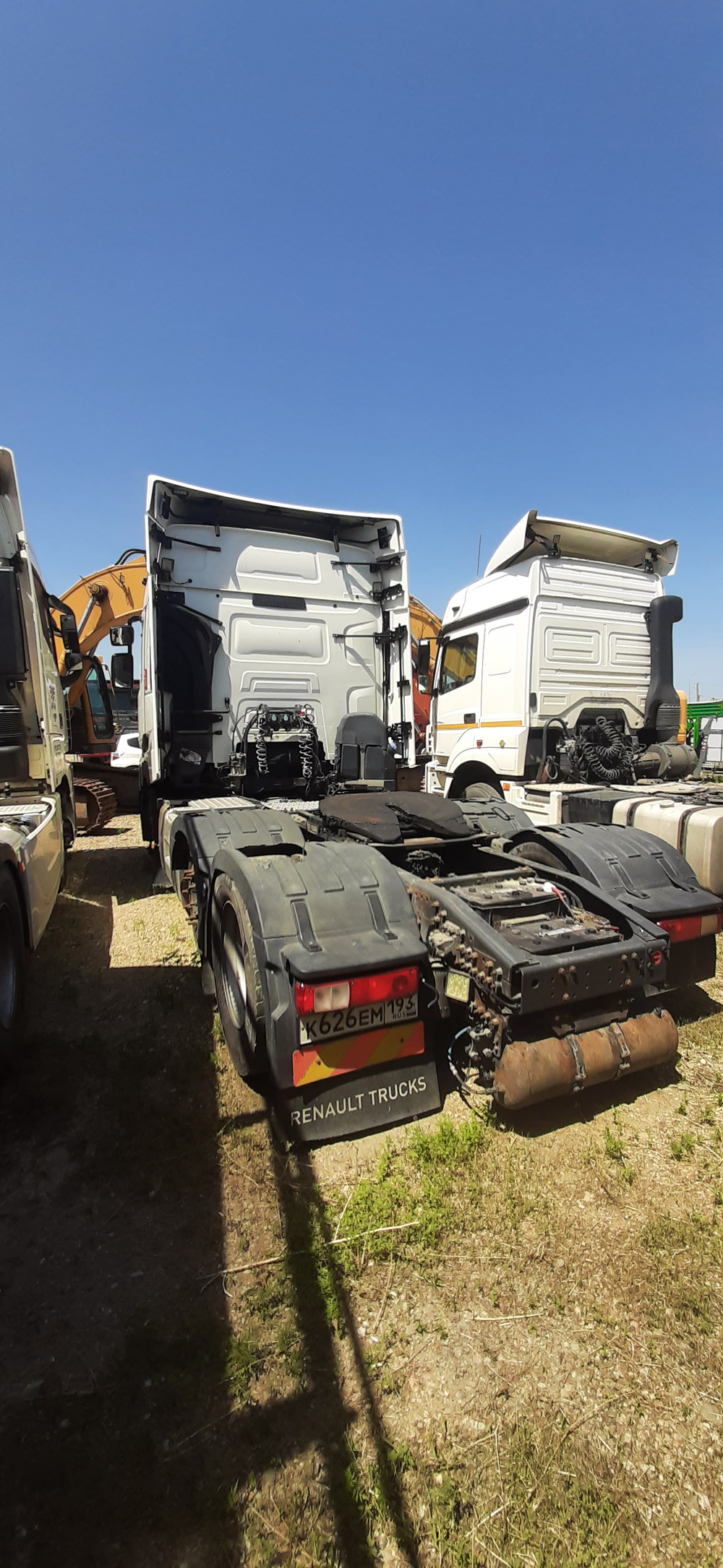 Renault T 6x2 Седельный тягач T11.460 6x2 (Дизельный, 10,8 л, 469 л.с., АТ)