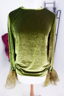 Блузка Aleksandra Kazakova бархатная, маркировка S/M, визуально на 44/46 размер, новая