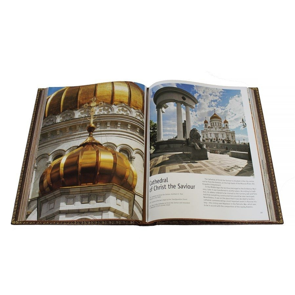 Подарочный набор в кожаной коробке: книга "Москва" на английском с плакеткой "Москва – Кремль"