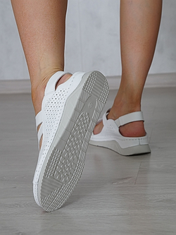 Босоножки женские LIANREZA 0649\105-1-17