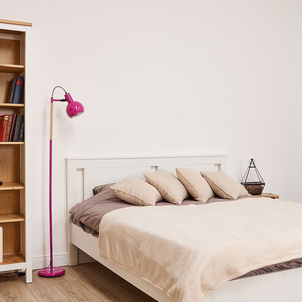 UML-T702 E14 PINK Торшер напольный под лампу Е14. 60W. с регулировкой наклона. Механический выключатель. Розовый. ТМ Uniel