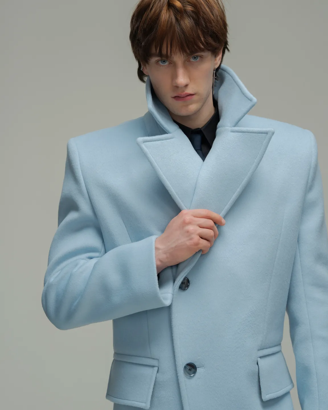 Голубое пальто 