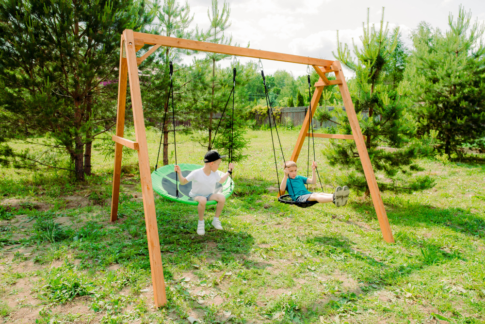 Деревянные качели с качелями гнездо 60 см и качелями гнездо Свиби