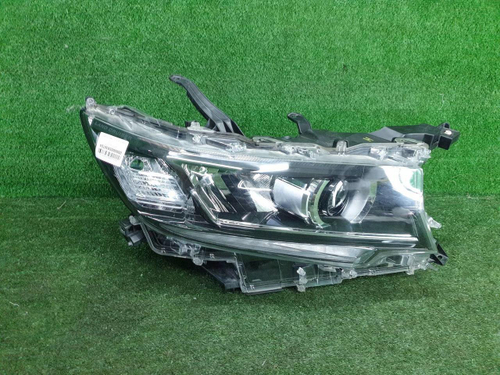 Фара правая Toyota Land Cruiser Prado 150 (2017-н.в.) LED