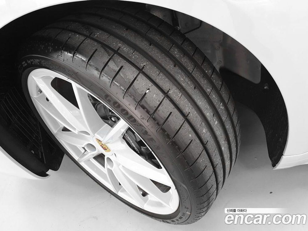 Porsche 911 (992) Carrera Cabriolet (02.2024)