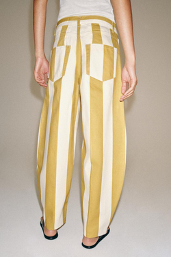 ZARA ДЖИНСЫ TAPERED С ВЫСОКОЙ ПОСАДКОЙ И ПРИНТОМ — ZW COLLECTION, ПОЛОСКИ