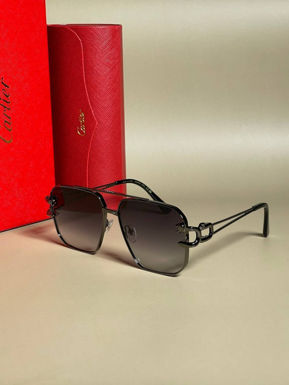 Солнцезащитные очки Cartier
