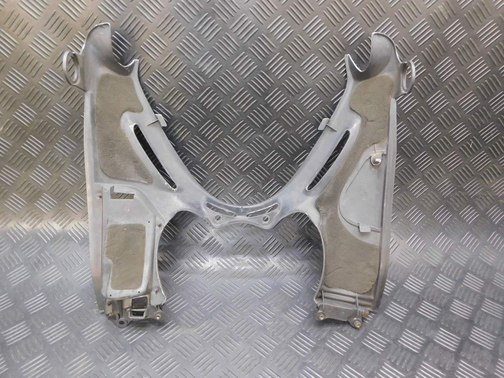 Пластик приборной панели Kawasaki ZZR1100 99 11012-1876A